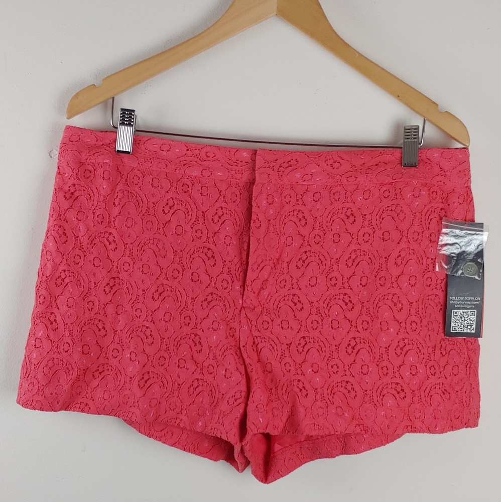 NWT Coral Lace Sofia Shorts size 12